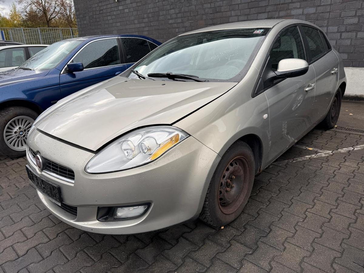 Fiat Bravo 198 original Motorhaube 272 Vanitoso Metallic BJ07 Fiat Bravo 198 original Motorhaube 272 Vanitoso Metallic BJ07